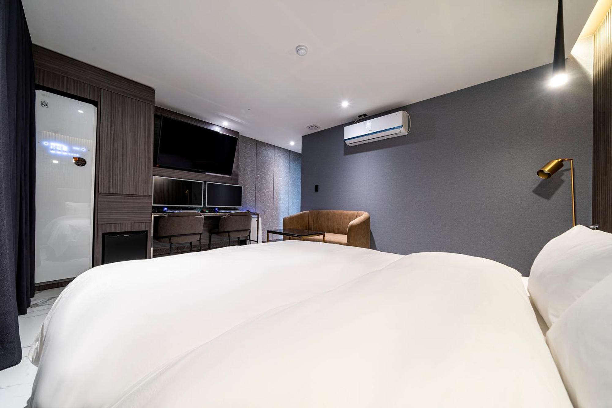 Urban Brown Hotel Chungju City Hall Eksteriør billede