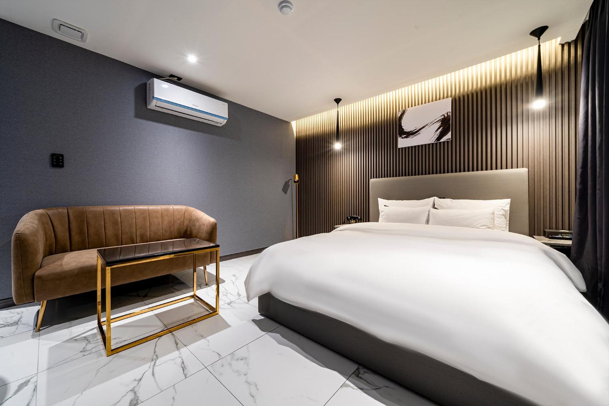 Urban Brown Hotel Chungju City Hall Eksteriør billede