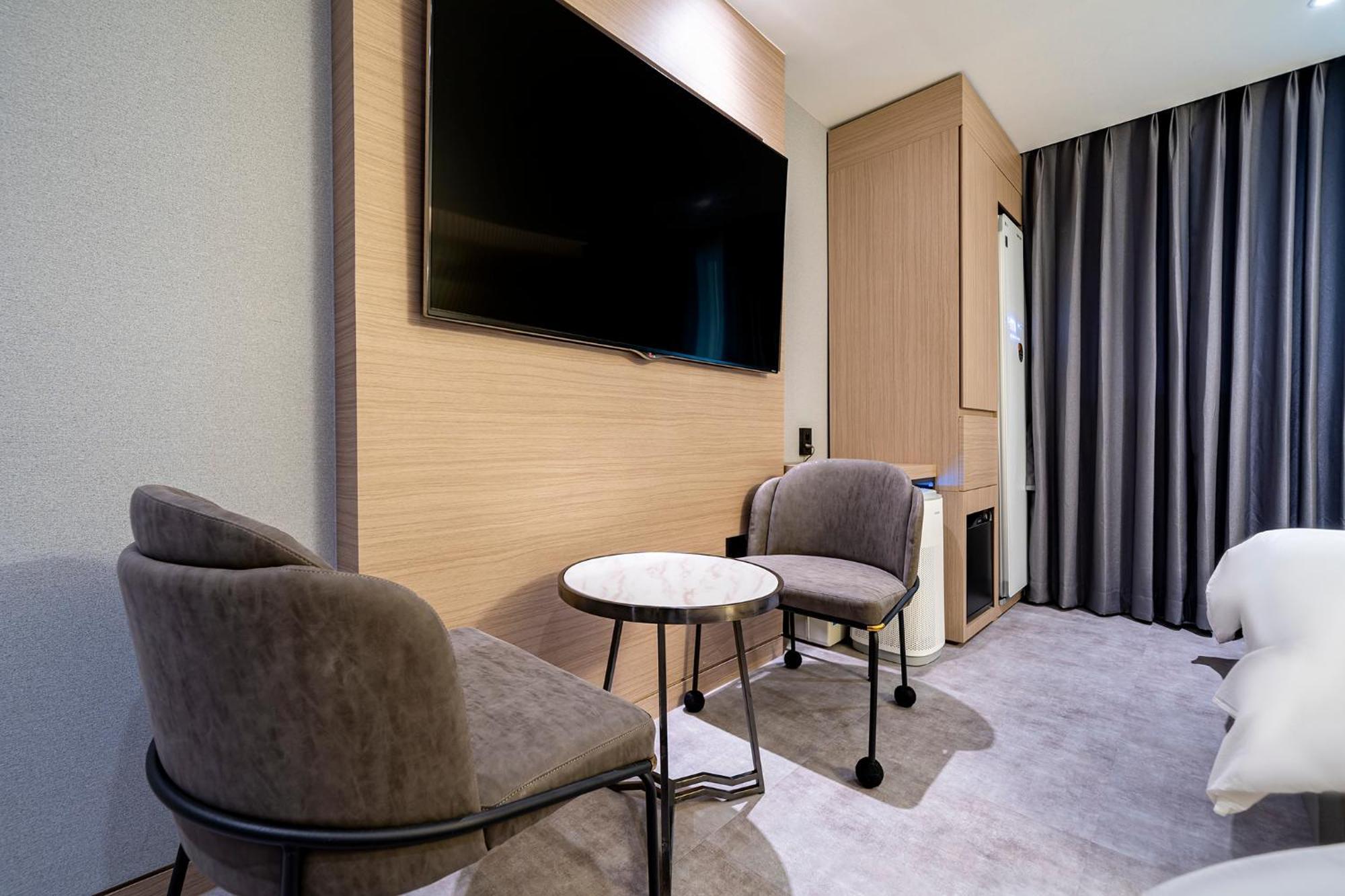 Urban Brown Hotel Chungju City Hall Eksteriør billede